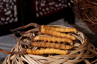 经典爱情唯美祝福句子（爱情唯美祝福语录简短）