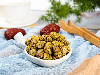 以有趣的车为题的小学生日记（有趣的车子主题由来）