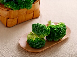 歌颂母爱的诗句（母亲的爱诗歌）