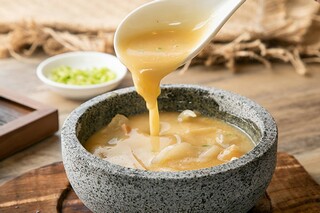 秋游小班活动方案（幼儿园小班秋游方案活动主题）